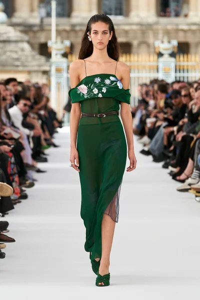 Look 37